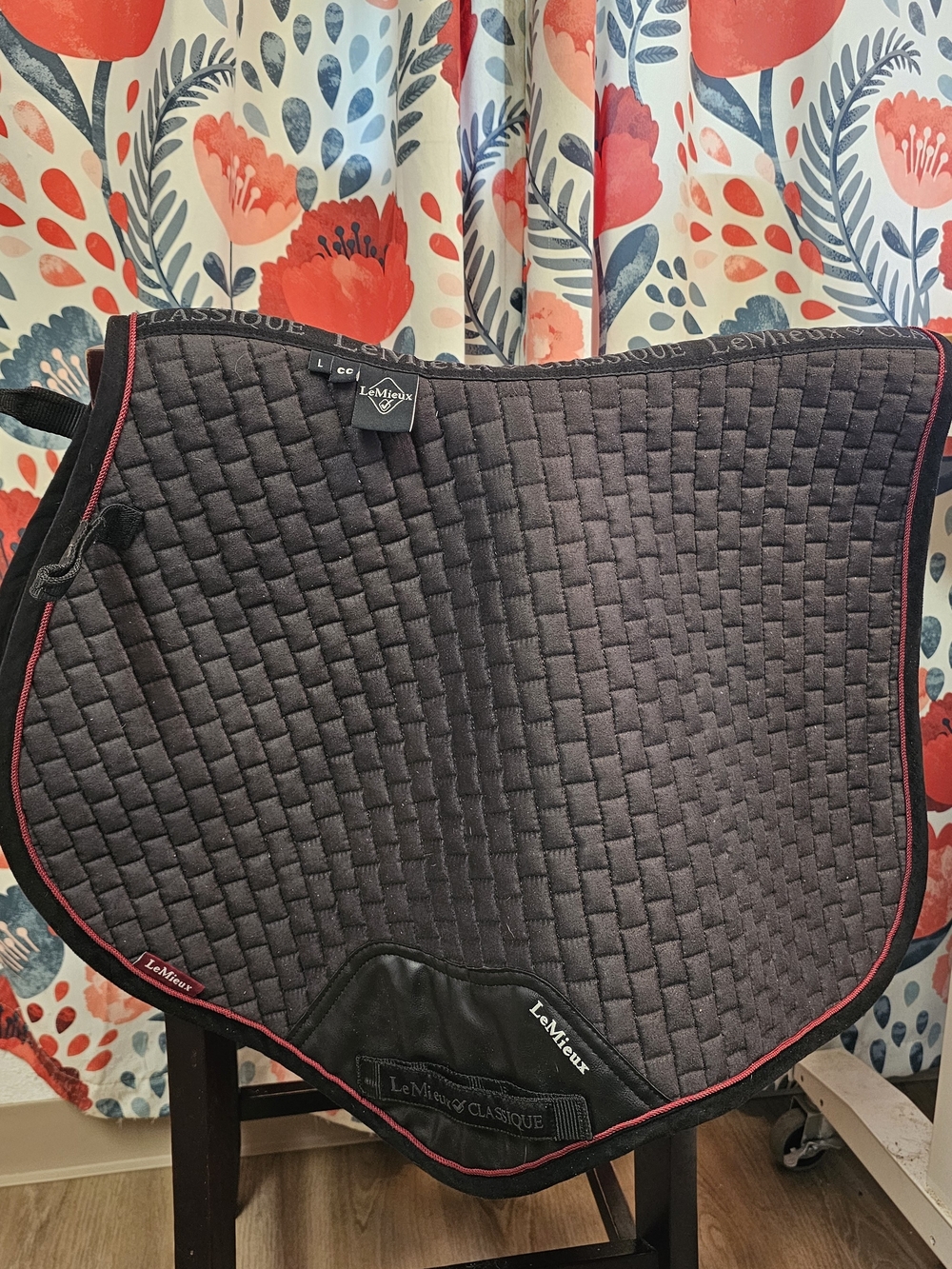 LeMieux Classique Suede Saddle Pad Navy with Red Trim - Picture 2 of 4